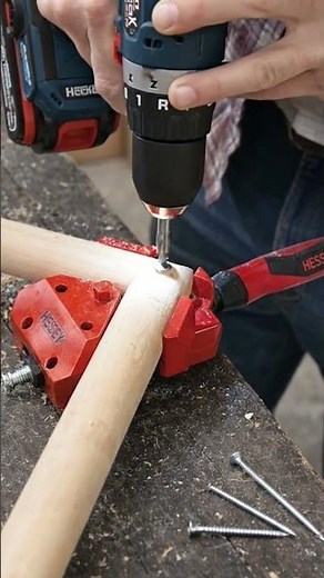 90° Wood Joint Trick! 🔧 Perfect Corner Clamp Woodworking Hack