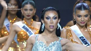 216K views · 5K reactions | Icons only! ✨ MARINA SUMMERS and Miss Universe Philippines 2023 MICHELLE DEE set the stage on fire at the 2024 Miss Universe Philippines coronation.  AMAFILIPINA pride! | Miss Universe Philippines | Facebook