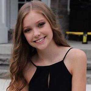 Asha Zapf – Age, Bio, Personal Life, Family & Stats | CelebsAges