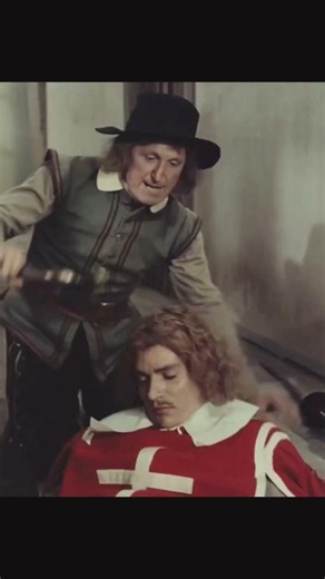 #Short extrait(2) du film les trois mousquetaires1953 avec bourvil et georges marchal