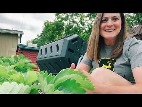 Transform Your Waste into Gold! ♻️🌱 FCMP Outdoor IM4000 Compost Tumbler Review & Demonstration