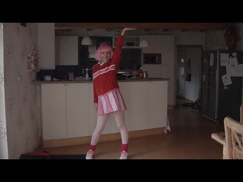 LazyTown - Viivi13 dancing to Bing Bang Christmas