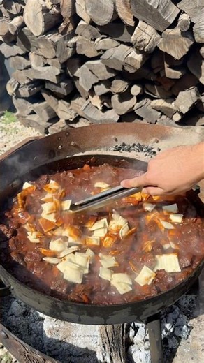 Ravioli Stew at the Disc | Al Frugoni - Open Fire Cooking