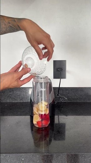 Shake de Whey Protein WPC com Adonias | Vitafor
