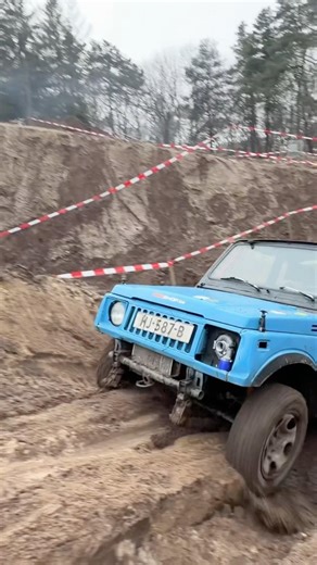 Turbo powered suzuki Samurai going full send! 11000 rpm!! #offroad #4x4 #suzuki #mud #samurai