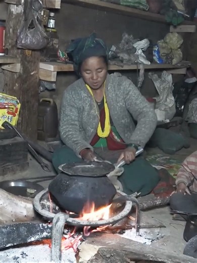 9K views · 100 reactions | Happy family in village Local chicken.#villagelife #village #dailylife #rural #Cooking #eating #food | Sweet Family HD | Facebook