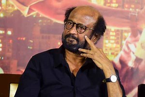 சுத்தமாக சம்பளமே வாங்காமல் நடிகர் ரஜினிகாந்த் நடித்த திரைப்படம்