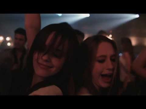 Bling Ring - Clip "Living the dream"