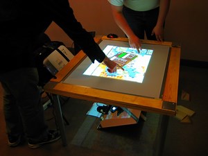 [Reserch] My first DIY multitouch tabletop