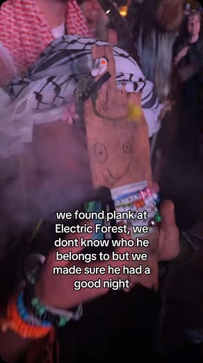 2.3K reactions · 116 shares | This just might be the best groundscore ever or am I tripping 掠掠 cc: @therealrosieposie that was absolute gold you found | Dubstep's Finest | Facebook