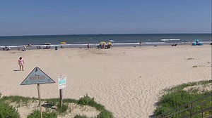 VERIFY: Is that clear blue water really Galveston?