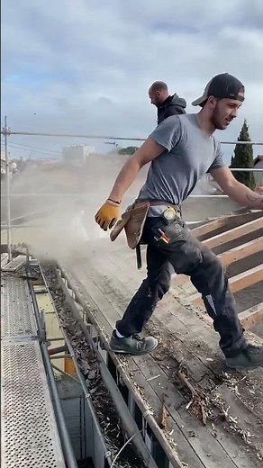 Les premières étapes de la rénovation d'un toit de 210m² à Toulouse ☀️