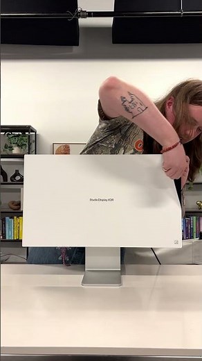 Apple Studio Display XDR Unboxing