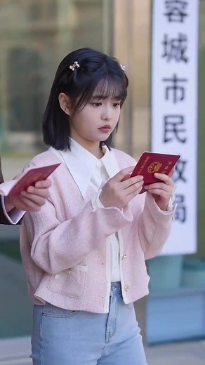 Cute Japanese Girls in Short Film