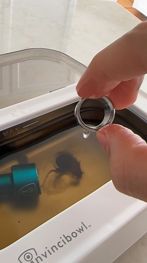 Deep clean your gear with sound!✨ Our ultrasonic bath uses 40kHz sound waves and 70% isopropyl to blast away resin from bowls, stems, and pipes — just soak, start, and rinse for a spotless shine  #invincibowl #builttolast | InvincibowlOfficial | Facebook