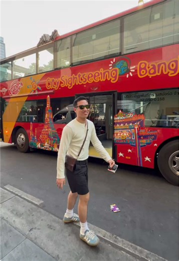 Explore Vibrant Bangkok: Fast-Paced City Life