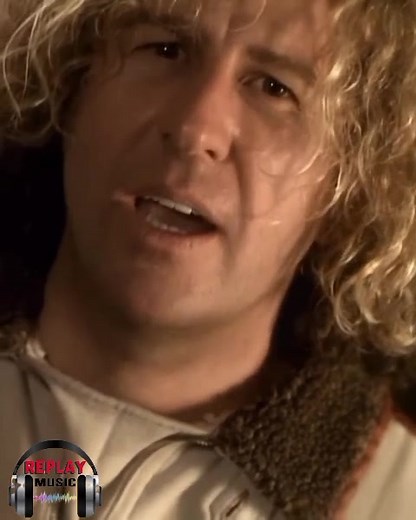 Van Halen _ I can't stop love you 1995 #videomusical #videoclip #vanhalen #musicalidade #mymusic #music90 #rockforever #musicforever #topmusic #replaymusic