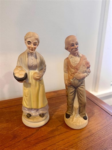 Vintage Hand-painted Porcelain Figurines, Farmer and Wife - Etsy