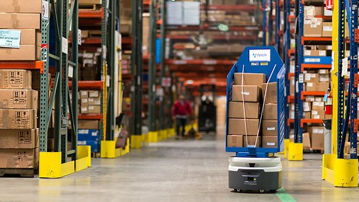 What’s the Difference Between Automated Guided Vehicles (AGV) and Autonomous Mobile Robots (AMR)? | Zebra Blog | Zebra
