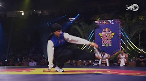 🌎 Top 4! Made it this far & they made sure to keep the signature style comin'. Homecourt advantage on one side. Team Brazil! But is it enough take down one of the scene's rising stars? Watch 'em put skills to test. Best moves takes it! 💪 💥 B-Girl Nicka vs. B-Girl Toquinha 💥 All out on both sides of the floor! 💯 Rewind to this hype b-girl semifinal battle at Red Bull BC One World Final 2024! 🌎 In collaboration with Reebok , Reebok Europe, Reebok Brasil & Technics | Red Bull BC One