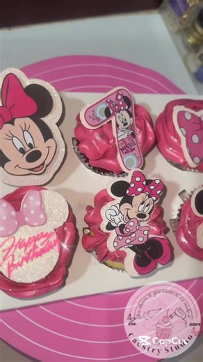 Minnie’s theme cupcakes #cupcakes #minniemouse