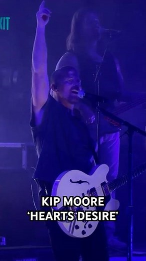 Kip Moore performs 'Hearts Desire' in Pullman, WA at Beasley Coliseum