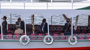 4.8K views · 180 reactions | Le chef de l'État est arrivé à Sharm El Sheikh aujourd'hui, pour prendre part au Forum mondial de la Jeunesse prévu du 14 au 15 décembre 2019, sur le thème « Paix et sécurité internationales : défis actuels ». Retrouvez toutes les actualités de la Présidence sur www.presidence.sn | Présidence de la République du Sénégal | Facebook