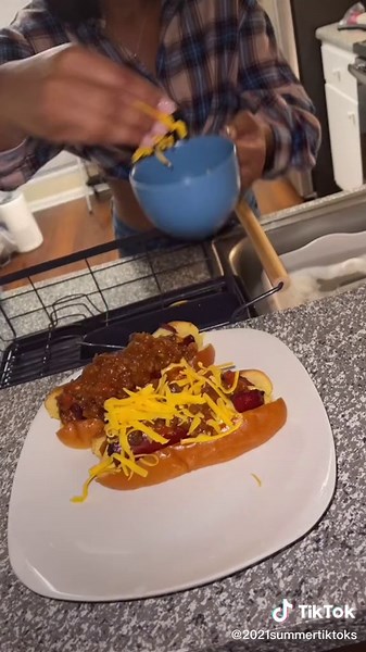 Chili Cheese Dogs 😅🔥 #chilicheesedog #loadedhotdog #fries #beefsausage #cheesefries #candicecooks