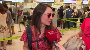 La normalidad vuelve a la T4 de Barajas, con avisos de las aerolíneas y pasajeros "precavidos" | El Correo