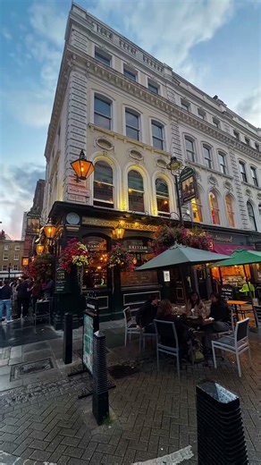 this neighborhood is close to the british library in #london #londontravel #trending #vacation