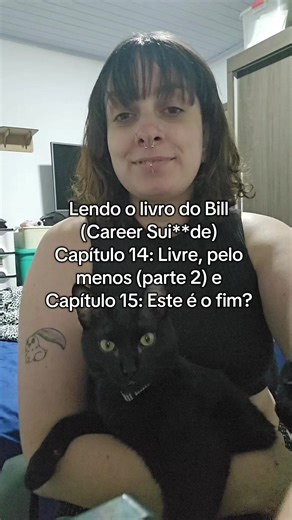 OIEEE, VAMOS LER O LIVRO DO BILL? Continuando o capítulo 14 e iniciando o capítulo 15, estamos quase terminando nossa saga! Agora vamos saber mais sobre os bastidores do lançamento do Kings od Suburbia, às tretas envolvendo David Jost e Kelly Clarkson, nossos queridos se livrando da Universal Music e o início de novas eras (envolvendo o divórcio do Tom, excessos do Bill e Dream Machine) #tokiohotel #billkaulitz #tomkaulitz #georglisting #gustavschäfer