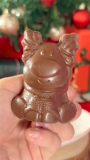 A playful Christmas treat! Our milk chocolate Reindeer is filled with carrot shaped vegan jellies, perfect for stockings or Secret Santa. | Cocoba Chocolate