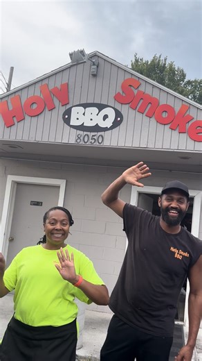 Next up on the KCK BBQ Trail: @holysmokebbqkc . If you love bold, smoky flavors, this family-run KC spot is a must-visit. The Slater family started with a single food truck and turned their passion for BBQ into a brick-and-mortar favorite, serving up smoked meats that will make your taste buds sing.​ We dug into half a slab of ribs, BBQ wings (seriously, a highlight), and brisket nachos that were overflowing with smoky, juicy goodness. Don’t skip the sides—Potato Salad, Macaroni Salad, and Baked