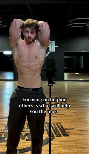 Finding purpose in helping others gives you the opportunities you need to fix your own issues. How can you expect to grow if you’re only focused on yourself? #vinlandsaga #motivation #vinlandsagaedit #gym #corecore