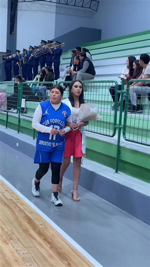 162 reactions | Desfile del campeonato de baloncesto 2025 -2026 organizado por liga Cantonal del Cantón Quero Prov del Tungurahua en coliseo de la ciudad sábado 22 de noviembre del 2025⛹️ #ligadeportivaquero #baloncesto #deportes | Anival Bayas | Facebook