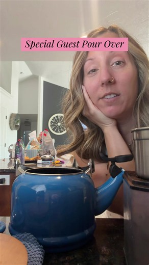 @Dad23Js is a coffee master y’all! Do you think he should show us more??? I do 😘 #coffeetok #coffee #pourovercoffee #coffeeathome