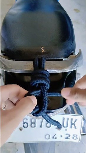 A Simple Trick for Tying Items Tightly to a Motorcycle