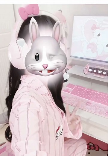 Hello Kitty Gaming Chair Review and Specs