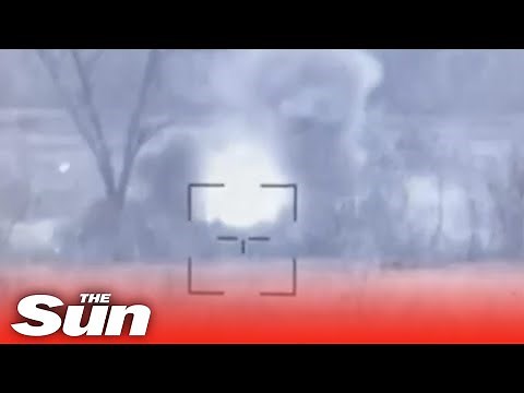 Ukrainian troops blow up Russian tank using American Javelin missiles