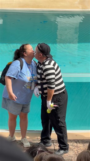 The kiss #lol #kisses #tomthemime