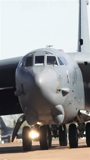 🇺🇸 B-52 Bomber Loaded With Cruise Missiles #aviation #military #airforce #fyp