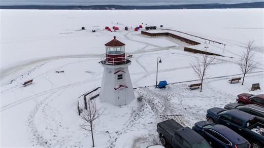 No more ice fishing shacks? Sick of abandoned debris, N.B. town says pop-up tents only
