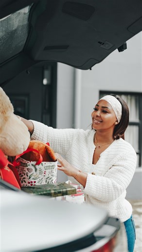 Boity Thulo on Instagram: "The Holiday Season is a reminder to pause, reflect, and appreciate how far we’ve come. 🤗🥹🥰💕🙏🏾 I’m so Thankful for the journey and the comfort along the way. 😍🤌🏾 Wishing you & your loved ones a beautiful festive season🤍🎄Love from me and @omodasouthafrica 🎥: @setlifestudiossa"