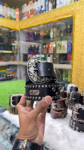 TAWAKKAL Ahmedabad on Instagram: "Follow tawakkal gift Shop . =================== For inquiry orders number ☎️9974488499 ===================== All over india Deilvery 🚚 Available ==================== COD No Available ❎ Prepaid Orders only ✅ ================== 📦Courier charge Gujarat ₹50 Out of Gujarat ₹100 ================== 🏬 Shop Timing ⏱️ 10:AM To 11:00 PM ======================= Shop Address 📍shop No 07 Momin plaza Near M Zaid Bakery Danilimda Ahmedabad Pin code 380028 Gujarat ==========