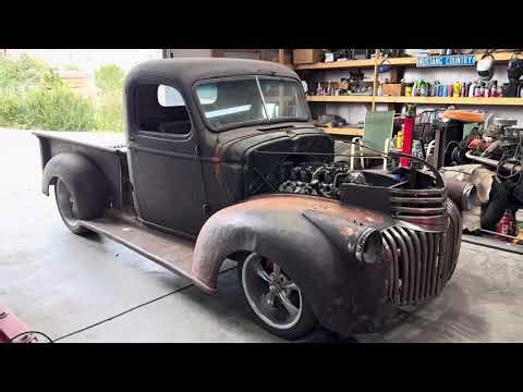 1946 Chevy pickup truck with a 5.3L swap