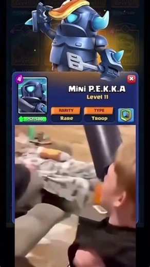 Mini peka 😰 #clashroyale #humor #memes #meme