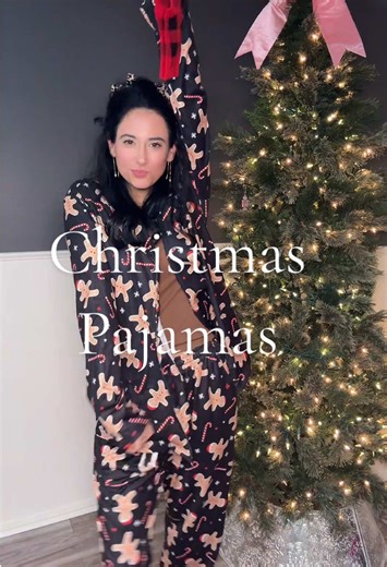 Black Friday Christmas pajama sale!!! #christmaspajamas #matchingpajamas #patpat #tiktokshopblackfriday #tiktokshopcreatorpicks