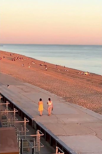 Nice Beach near London, Seaford East Sussex, Seaford seafront, hidden gem seaside town & beach