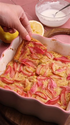We’re celebrating rhubarb season by putting every stalk to good use in these easy-to-make (and eat!) rhubarb shortbread bars. Perfectly tart with a buttery base and a bright lemon glaze, they’re a perfect spring treat. Comment RHUBARB and we’ll slide into your DMs with the recipe for Rhubarb Shortbread Bars with Lemon Glaze. Trust us—you need to try this recipe before the season ends! . . . . #rhubarb #rhubarbseason #bakingfromhome #desserttable #bakingrecipes | Marley Spoon