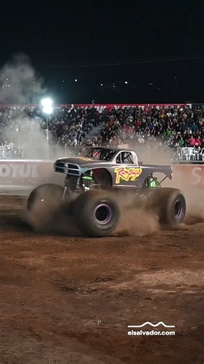 7.4K views · 37 reactions | ¡Saltos, motores y emoción! El Monster X Tour encendió El Salvador, reuniendo a cientos de fans en un espectáculo cargado de adrenalina y diversión. Lee más  https://bit.ly/47Qs8Pw | elsalvador.com | Facebook